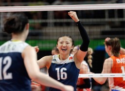 开云娱乐-开拓者三节领先雄鹿21分，杨瀚森末节出场成焦点