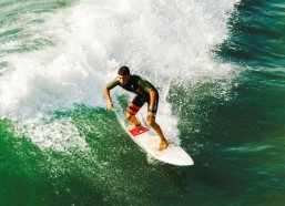 开云app-维拉主场实施严格安全措施，禁止客队马卡比球迷入场观赛，警方称基于风险防控