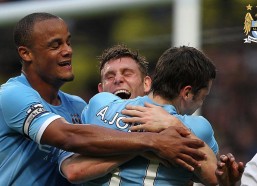 开云在线_詹俊盛赞阿森纳引援实力，枪手半程冠军触手可及