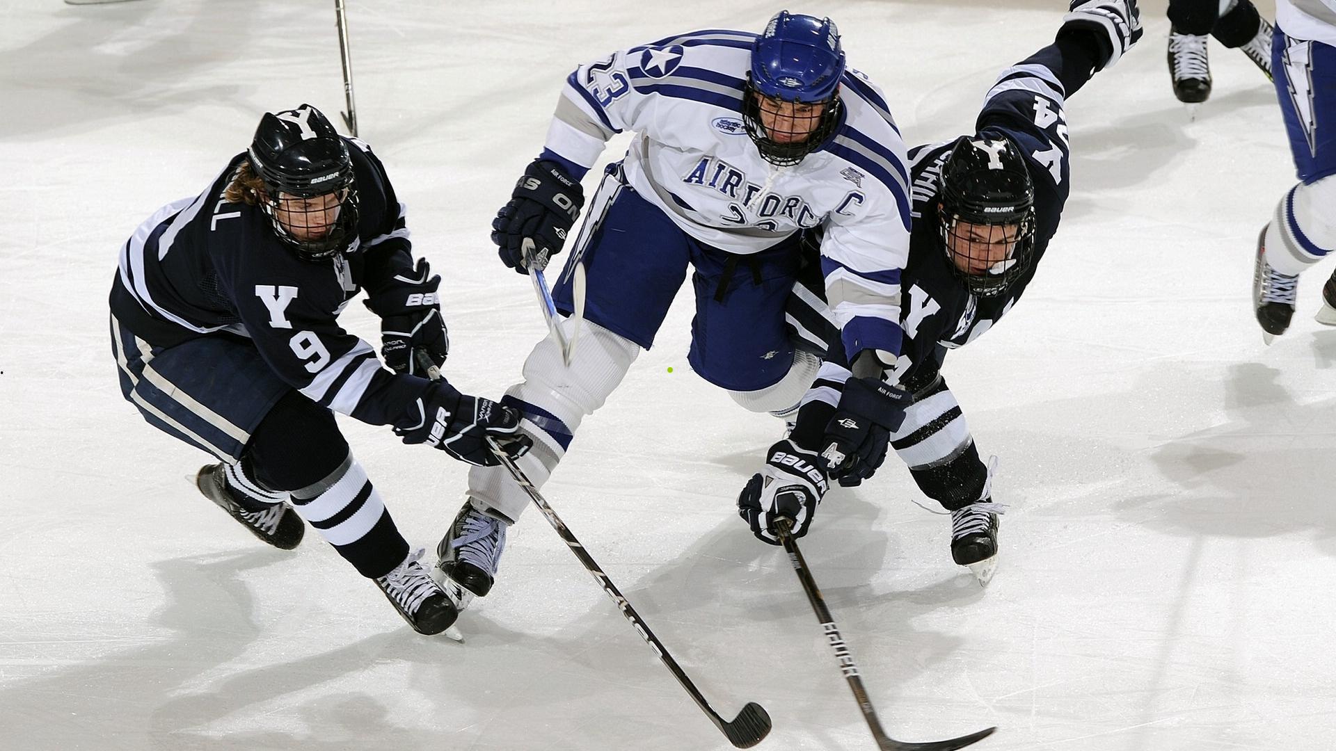迈尼昂直面伤病质疑,守门员是绿茵场上最无畏的盾牌与战士